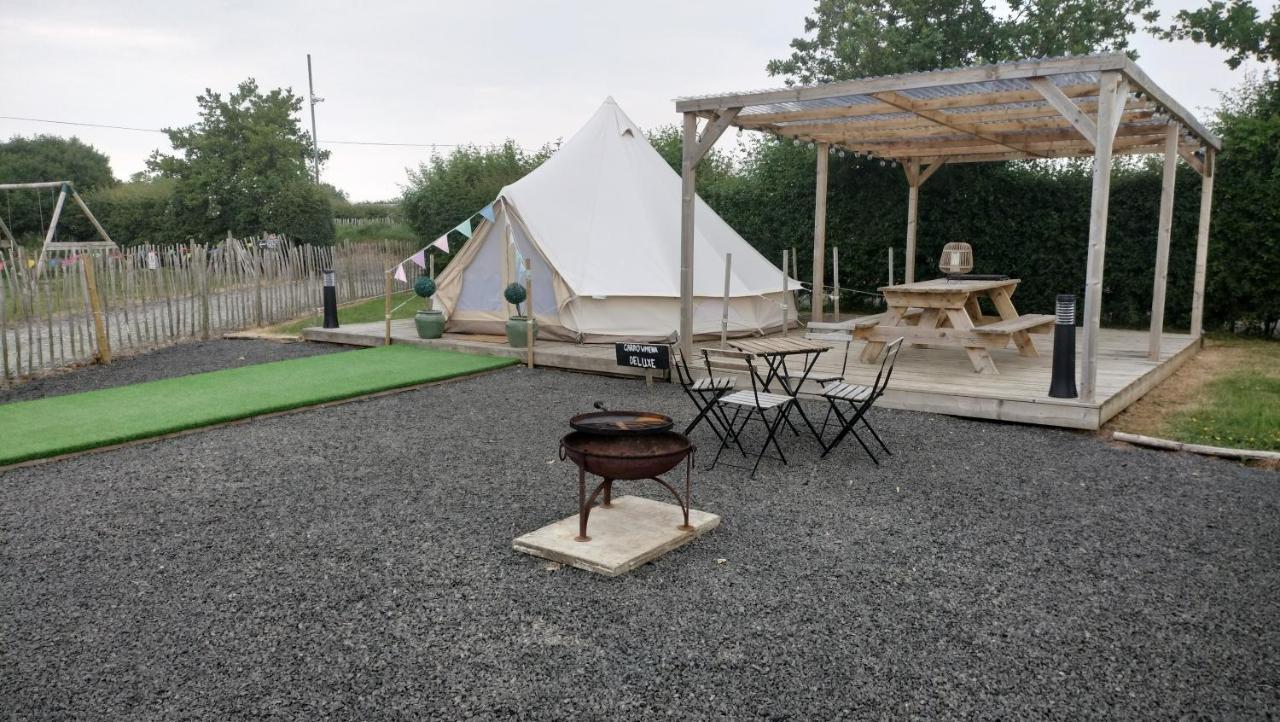 Hotel Carrowmena School House & Glamping à Limavady Extérieur photo