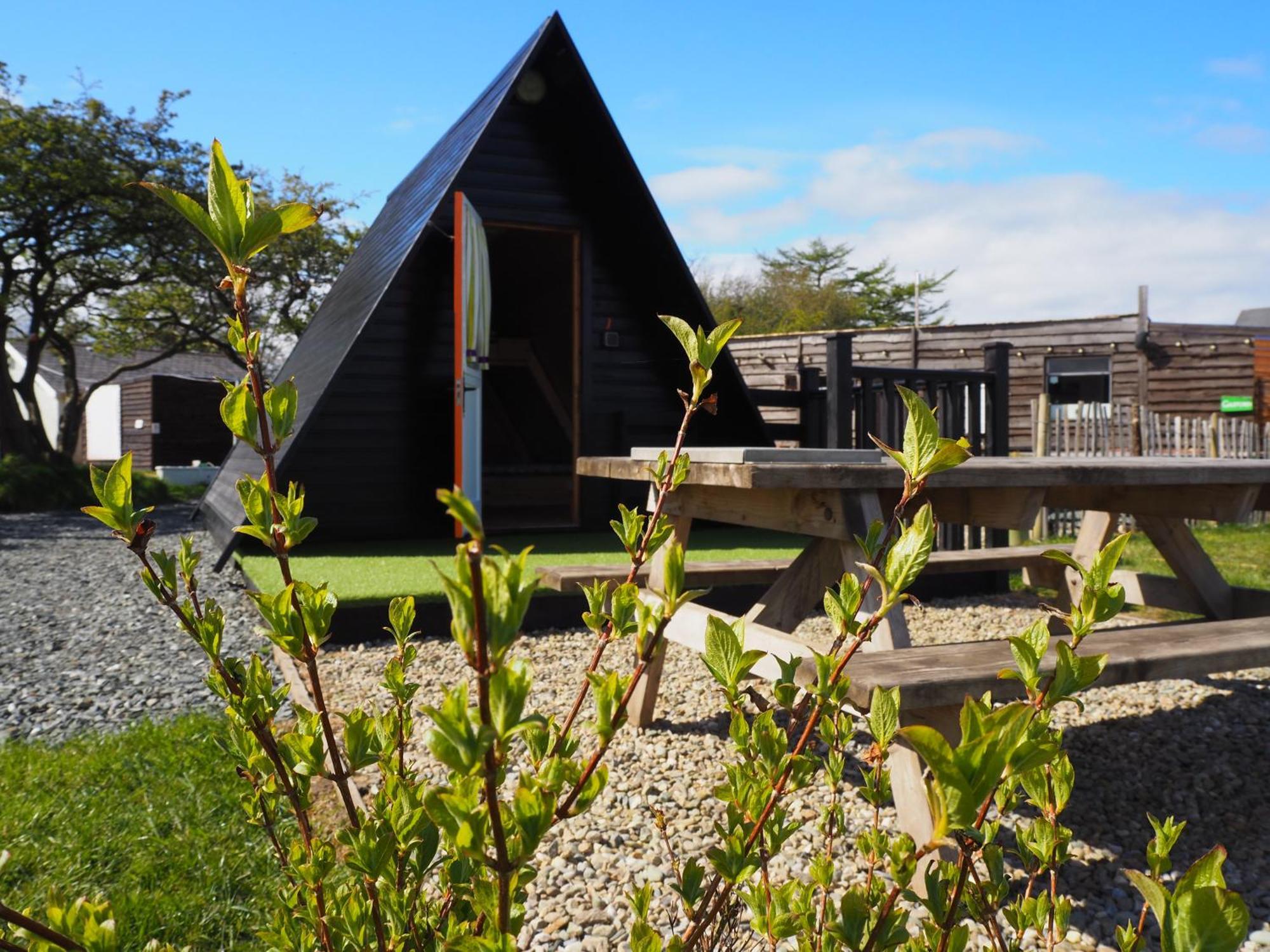 Hotel Carrowmena School House & Glamping à Limavady Extérieur photo
